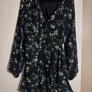 Francesca's Collections Black Floral Dress
